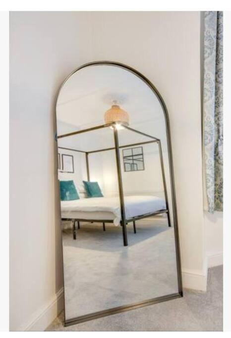 Central 2 Bedroom Garden Flat With Free Parking 로열턴브리지웰즈 외부 사진
